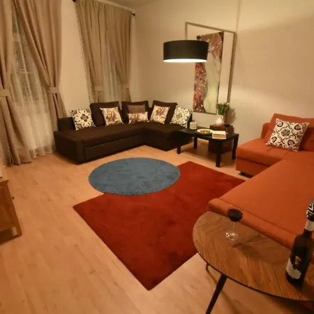 Brand New Attic Flat Appartamento *