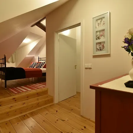 Appartamento Brand New Attic Flat