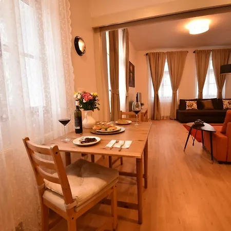 Brand New Attic Flat Appartamento *